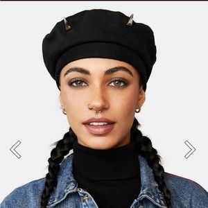 Devil Horn Beret